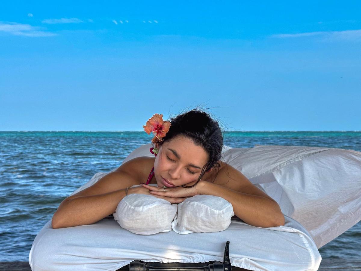 Tara Del Sol Resort San Pedro  Buitenkant foto
